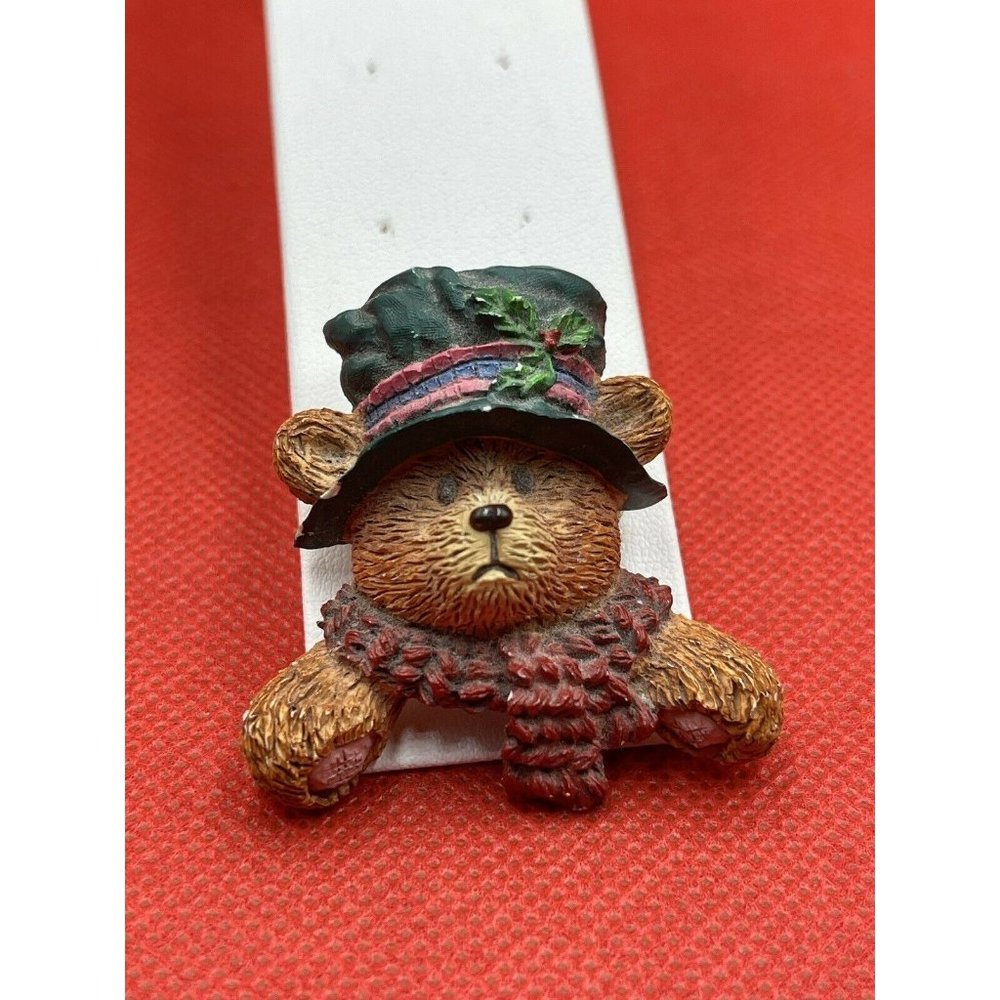VINTAGE 1990s BOYDS BEARS BROOCH LAPEL PIN TEDDY BEAR HEAD CHRISTMAS HOLIDAY